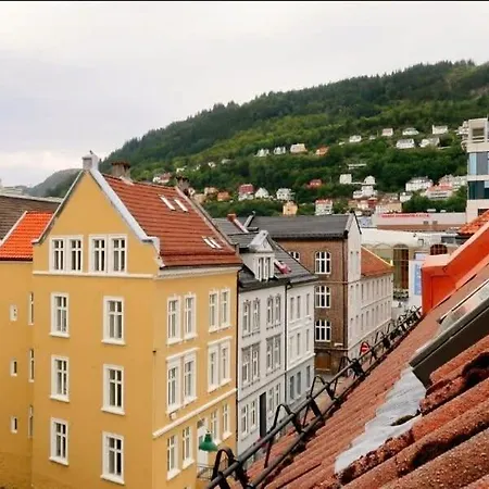 Semesterbostad Floor Close To Grieg Hall And Town Square *