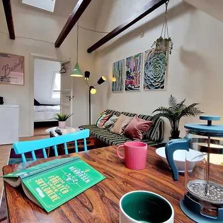 度假居 Floor Close To Grieg Hall And Town Square *