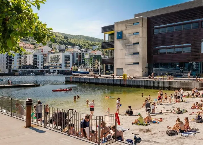 Dom wakacyjny Floor Close To Grieg Hall And Town Square