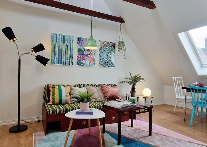 Floor Close To Grieg Hall And Town Square * Bergen