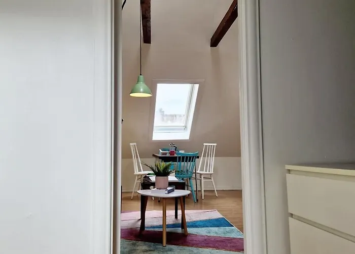 Floor Close To Grieg Hall And Town Square * Bergen