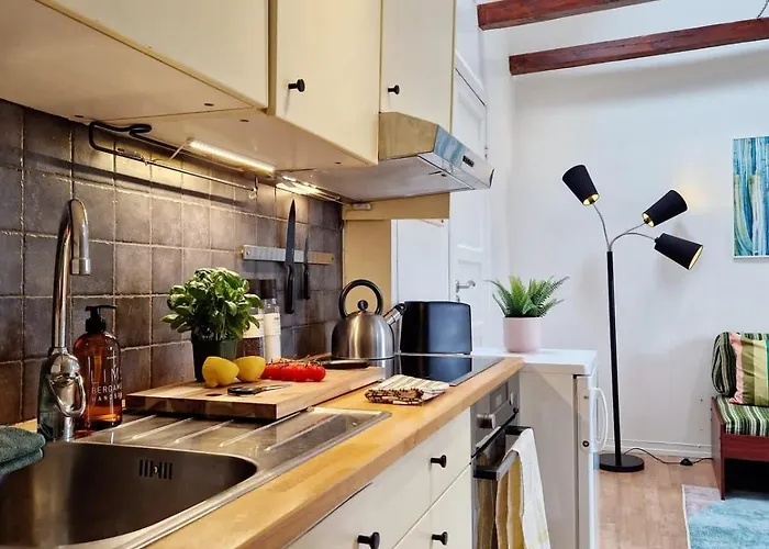 Semesterbostad Floor Close To Grieg Hall And Town Square *